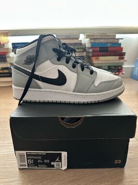 Jordan Mid Sneaker in White, Gray & Black